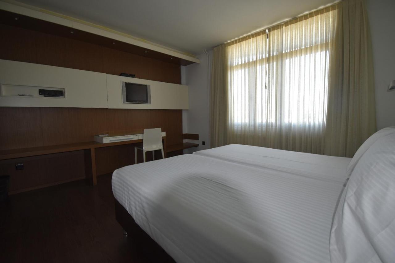 Hotel Los Angeles Guarnizo Luaran gambar